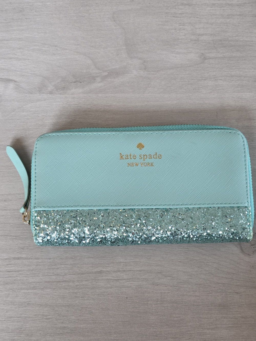 kate spade New York Glitter Zip Wallet